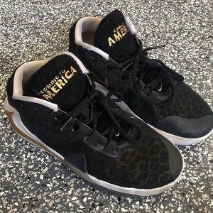 Nike Giannis Coming to America Shoes Size 6Y